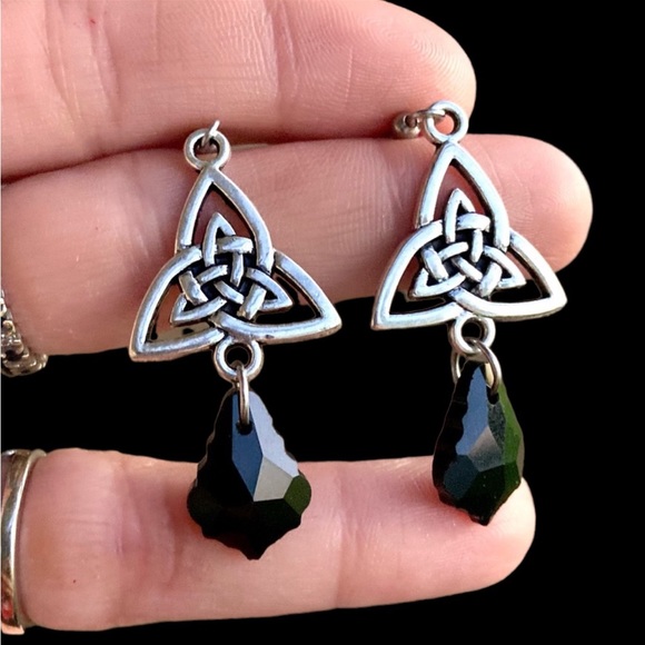 Celtic knot dangly earrings & black austrian crystals boho goth stainless steel - Picture 2 of 11